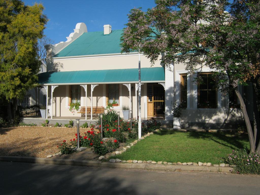 Ladismith Manor Hotel Екстериор снимка